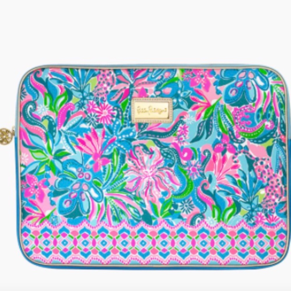 NWT Lilly Pulitzer Laptop in Golden Hour with charging cord bag